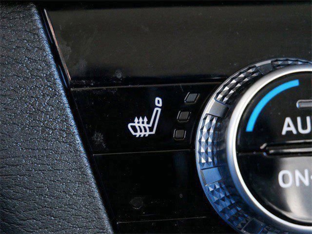 Used 2025 Mitsubishi Outlander SE image 28