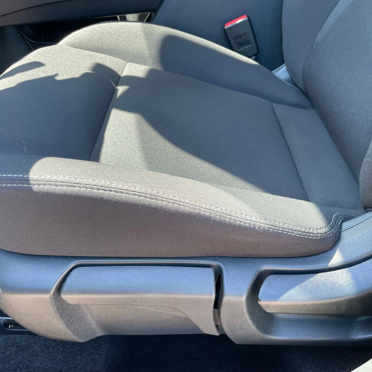 Used 2023 Nissan Rogue S AWD/4WD image 23