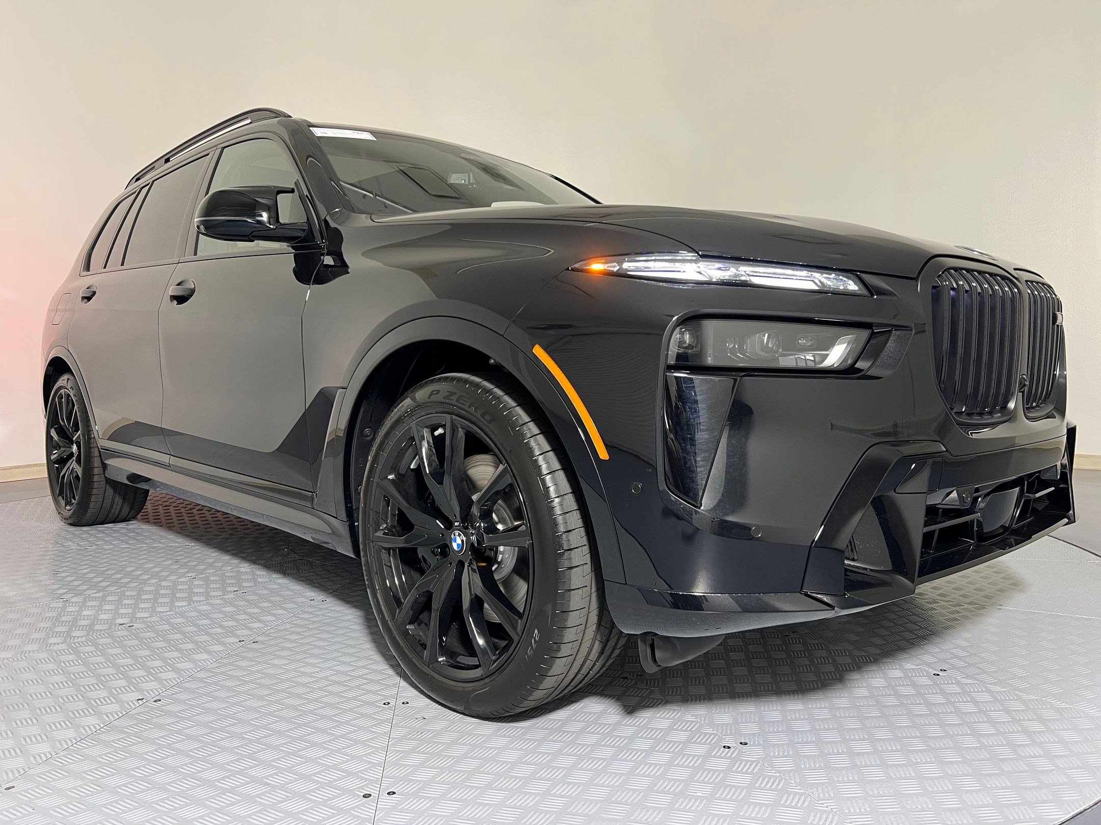 New 2026 BMW X7 M60i image 7