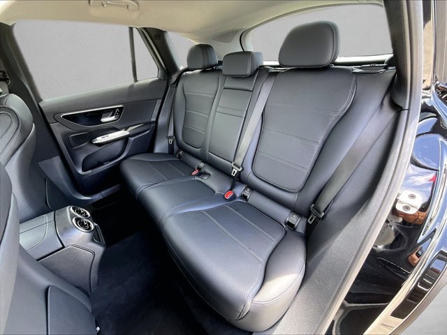 Used 2026 Mercedes-Benz GLC 350e 4MATIC image 27