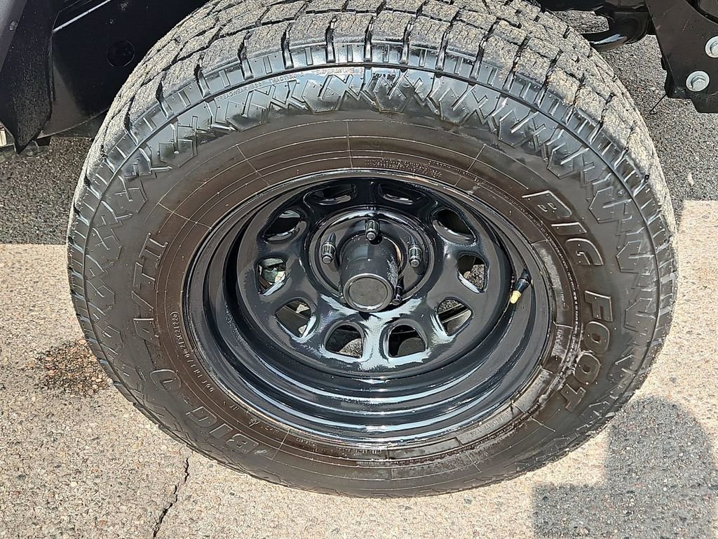 Used 2018 Jeep Wrangler Sport image 10