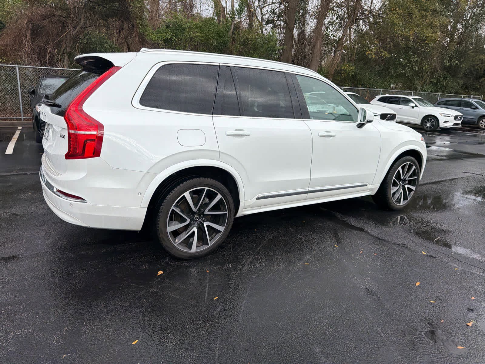 Certified 2024 Volvo XC90 B6 Plus w/ Protection Package Premier image 18