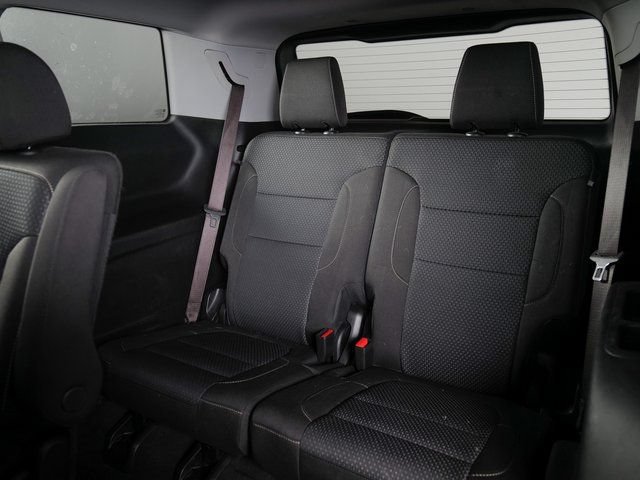 Used 2023 GMC Acadia SLE FWD image 22