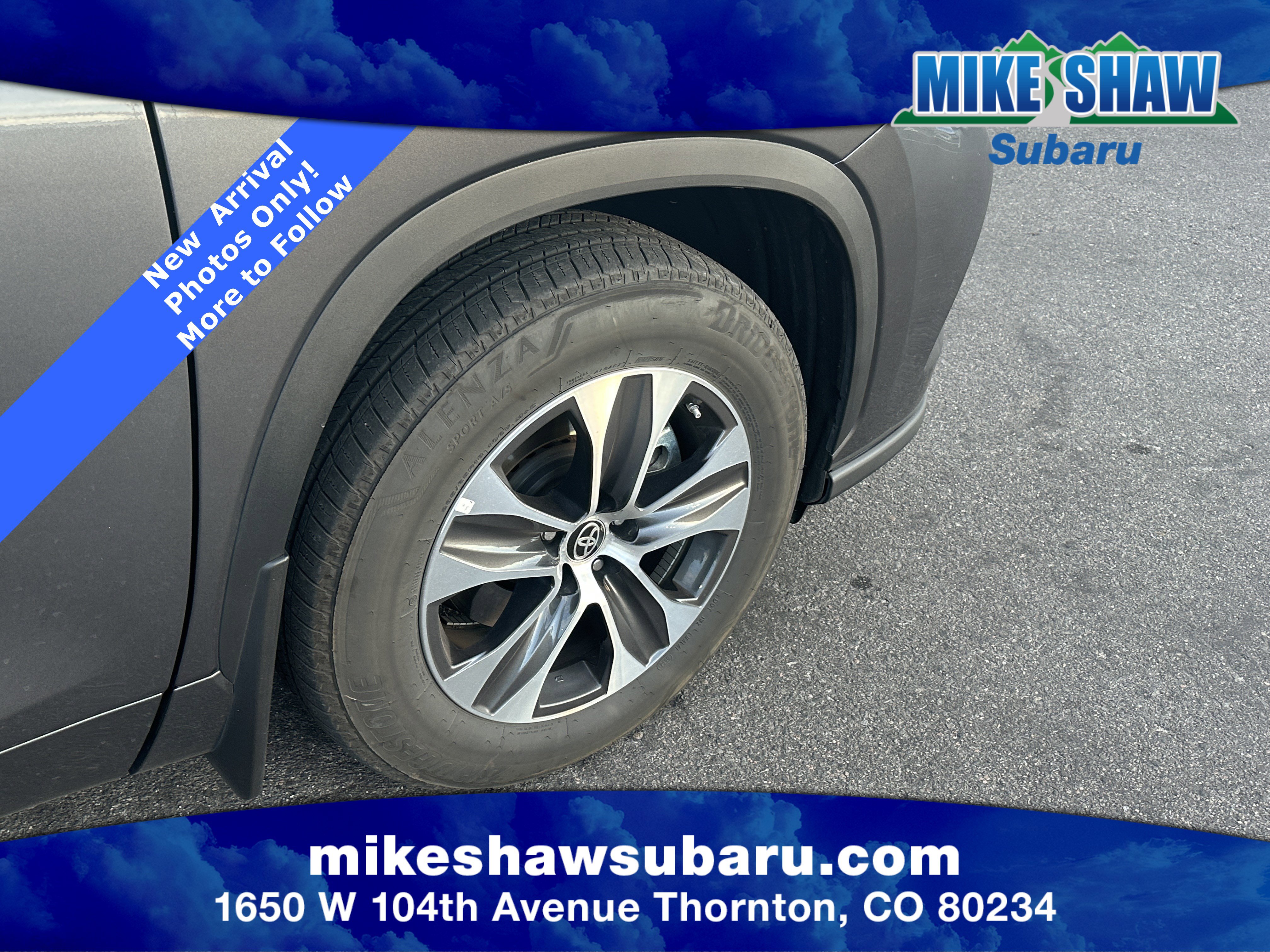 Used 2024 Toyota Highlander XLE image 12