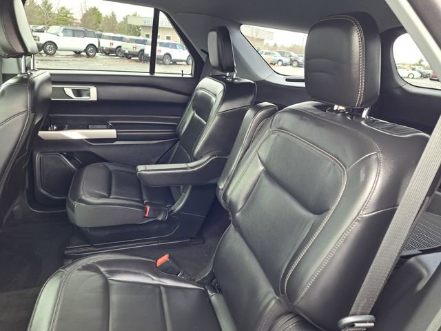 Certified 2022 Ford Explorer XLT w/ Equipment Group 202A image 23
