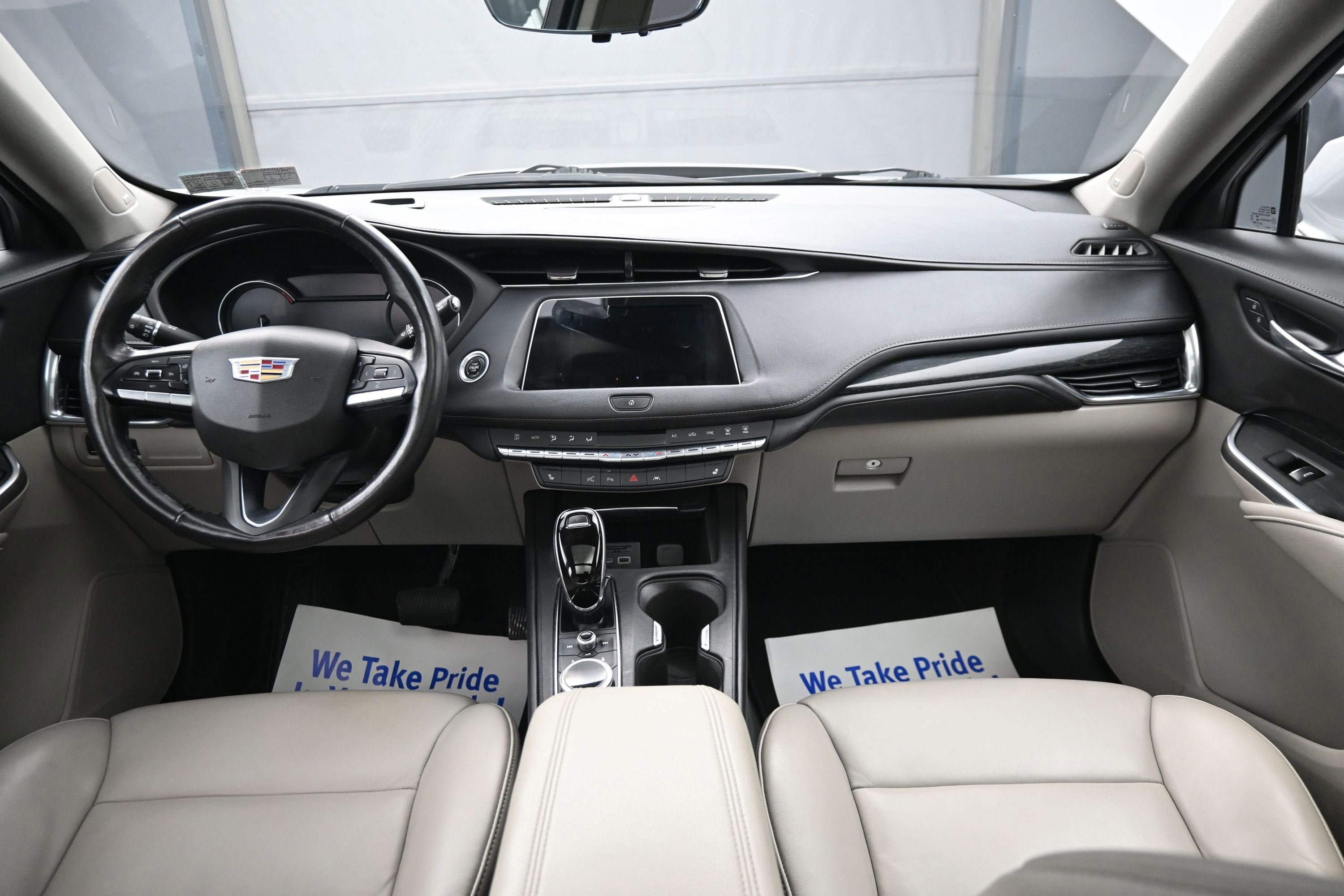 Used 2022 Cadillac XT4 Premium Luxury w/ Enhanced Visibility Package AWD/4WD image 22