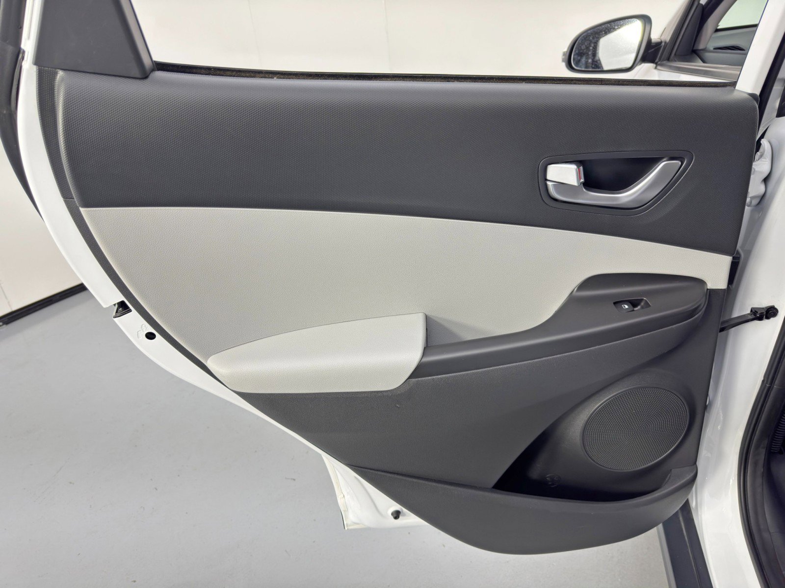 Used 2022 Hyundai Kona SEL w/ Convenience Package image 40