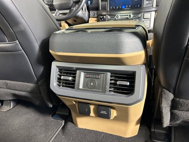 Used 2024 Ford F250 Lariat image 10