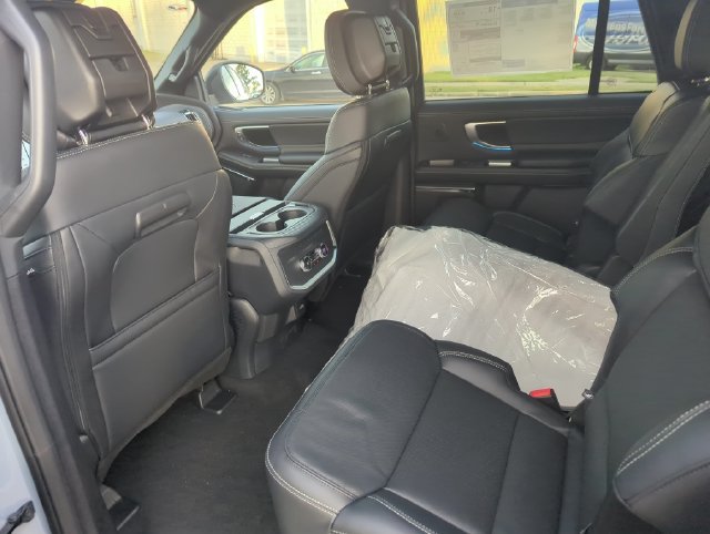 New 2027 Ford Expedition Max Platinum w/ Stealth Appearance Package AWD/4WD image 22