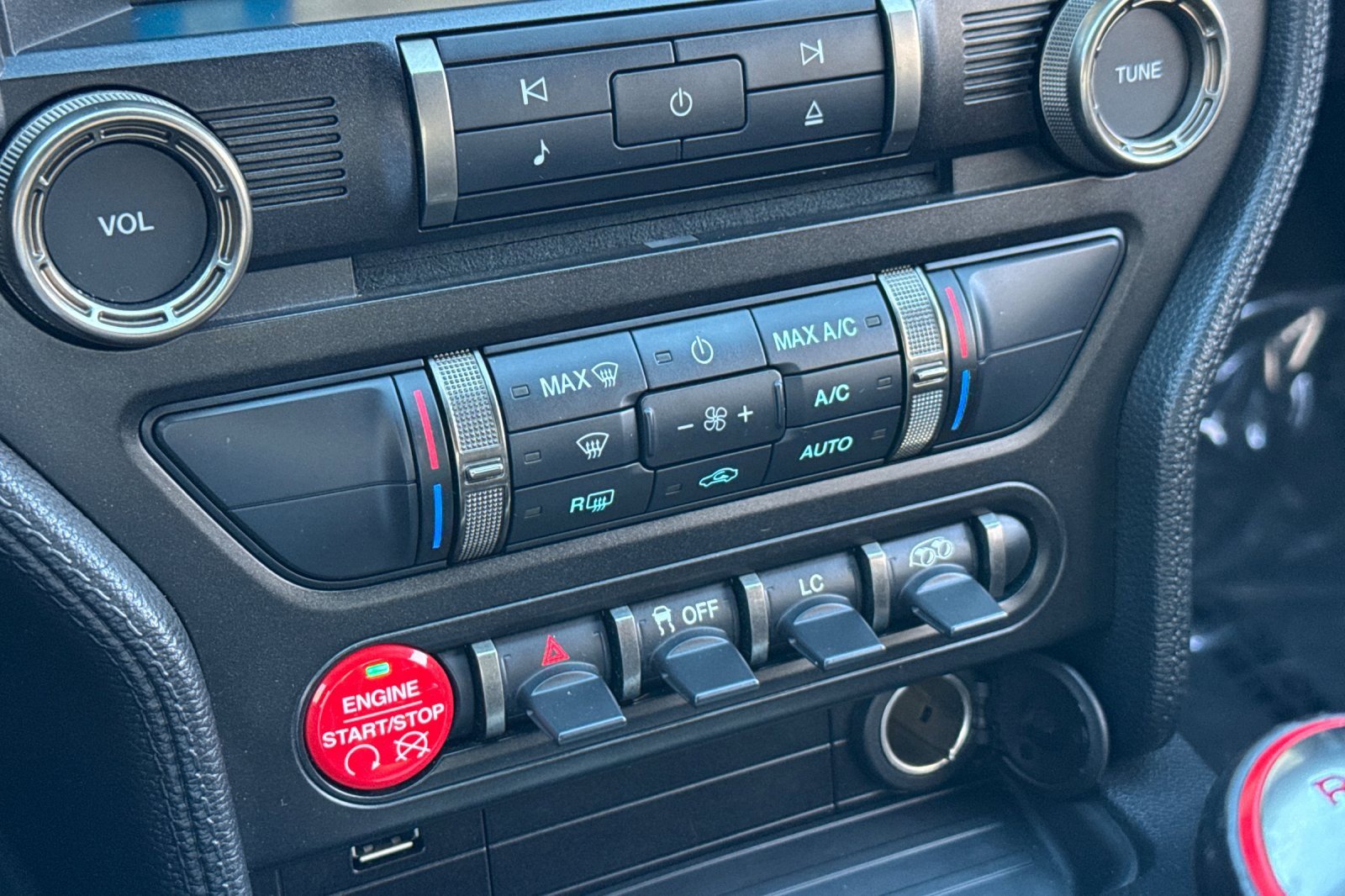 Used 2016 Ford Mustang Shelby GT350R w/ GT350R Equipment Group 920A image 19