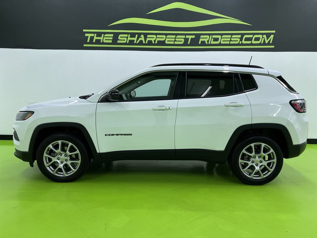 Used 2022 Jeep Compass Latitude AWD/4WD image 6