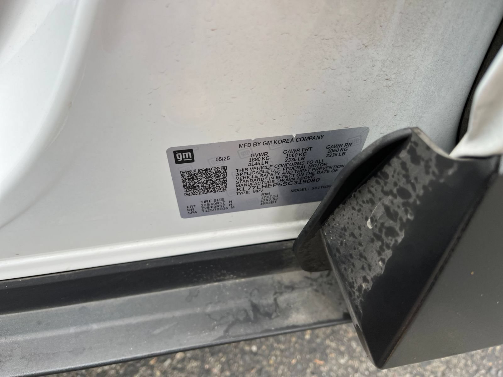 Used 2025 Chevrolet Trax LT FWD image 29