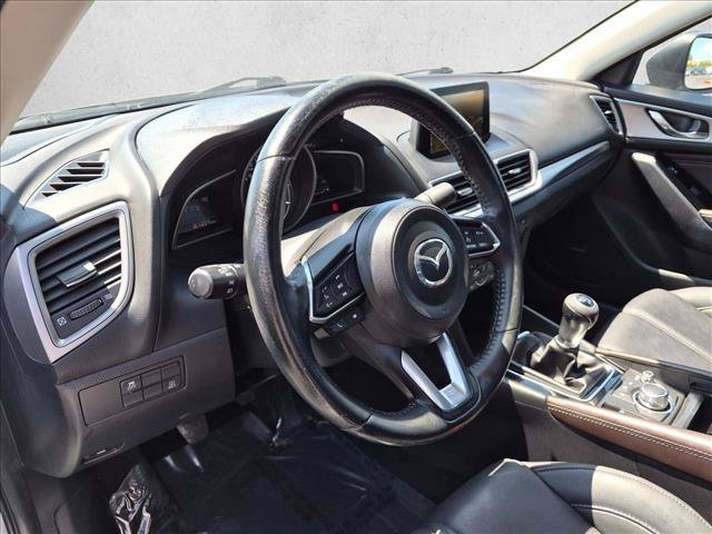 Used 2018 MAZDA MAZDA3 Touring FWD image 10