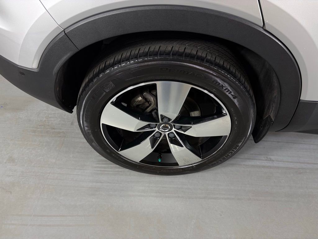Used 2019 Volvo XC40 T5 Momentum AWD/4WD image 11
