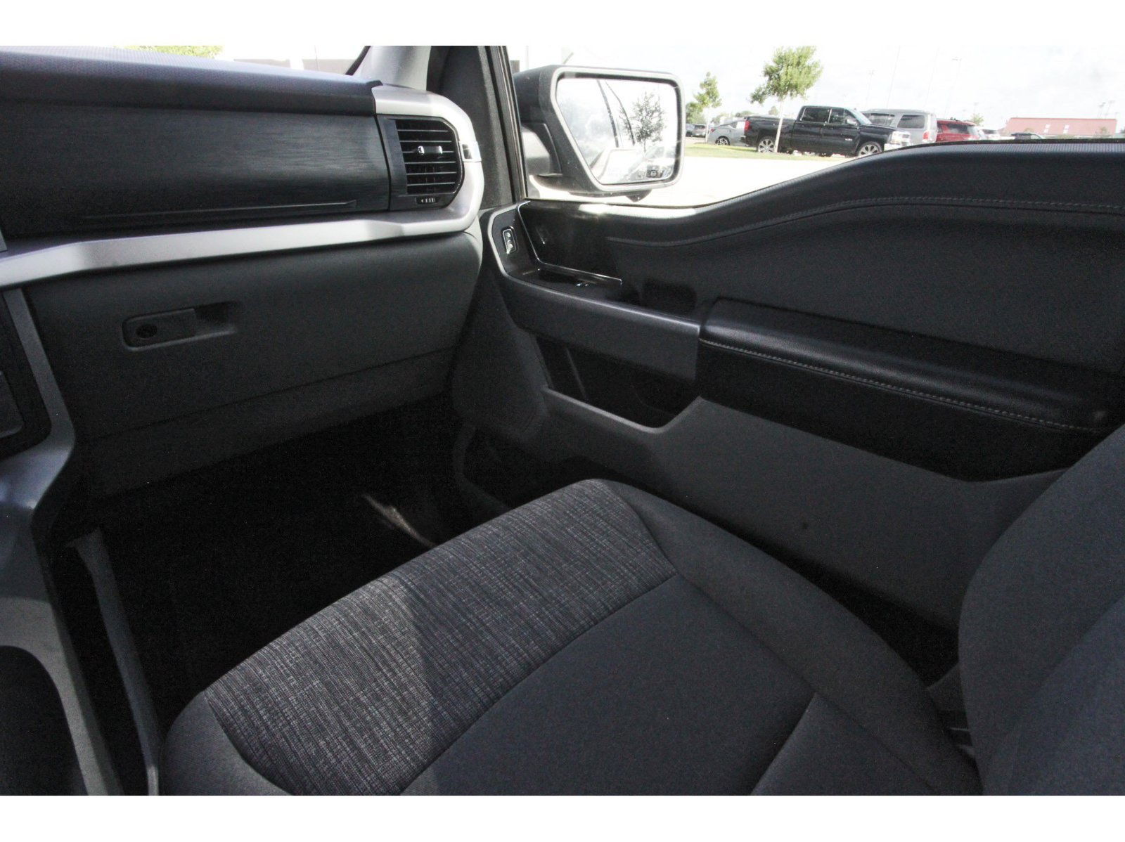 Used 2021 Ford F150 XLT w/ Equipment Group 302A High AWD/4WD image 14
