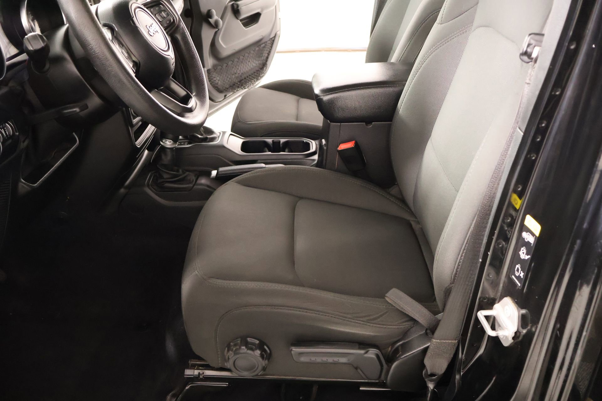 Used 2020 Jeep Wrangler Unlimited Sport image 10