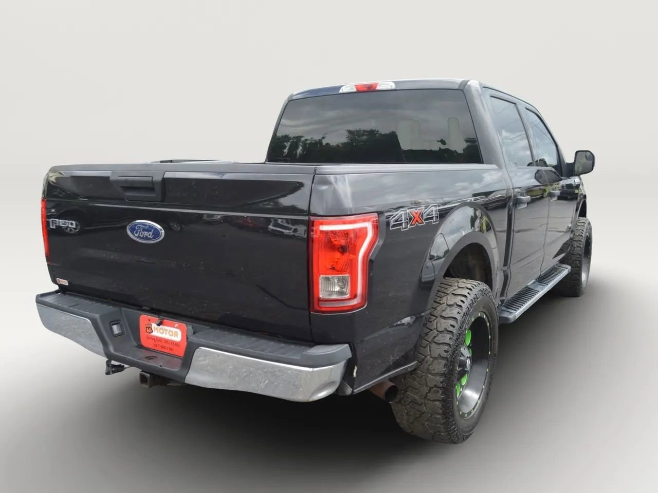 Used 2015 Ford F150 XLT image 7