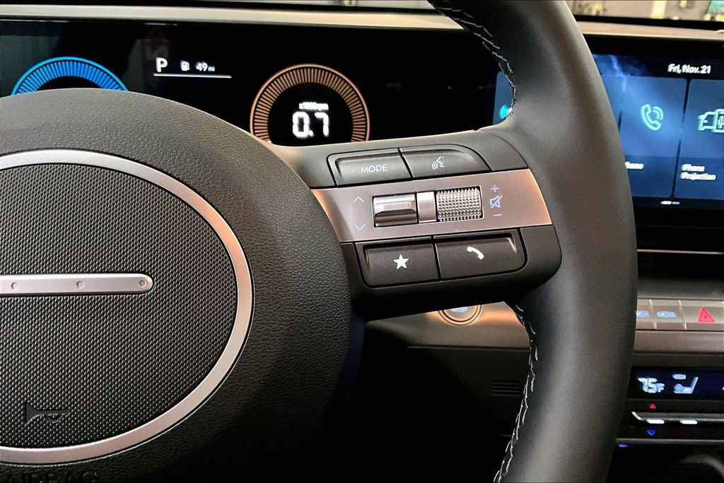 Certified 2025 Hyundai Kona SEL image 22