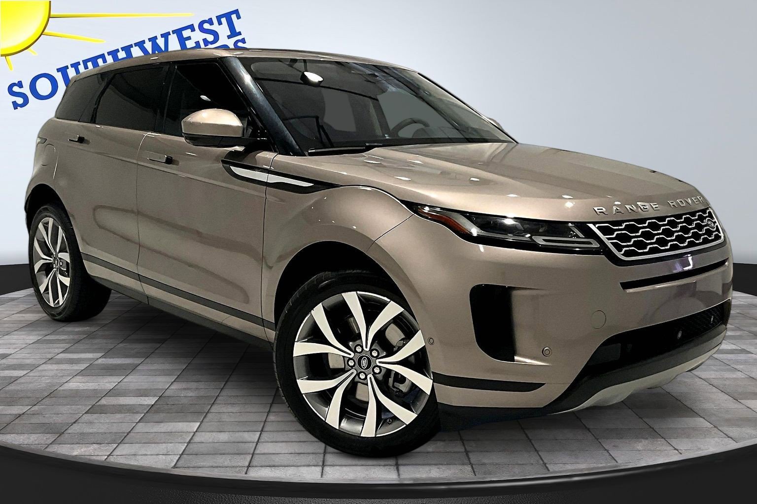 Used 2021 Land Rover Range Rover Evoque SE AWD/4WD image 3