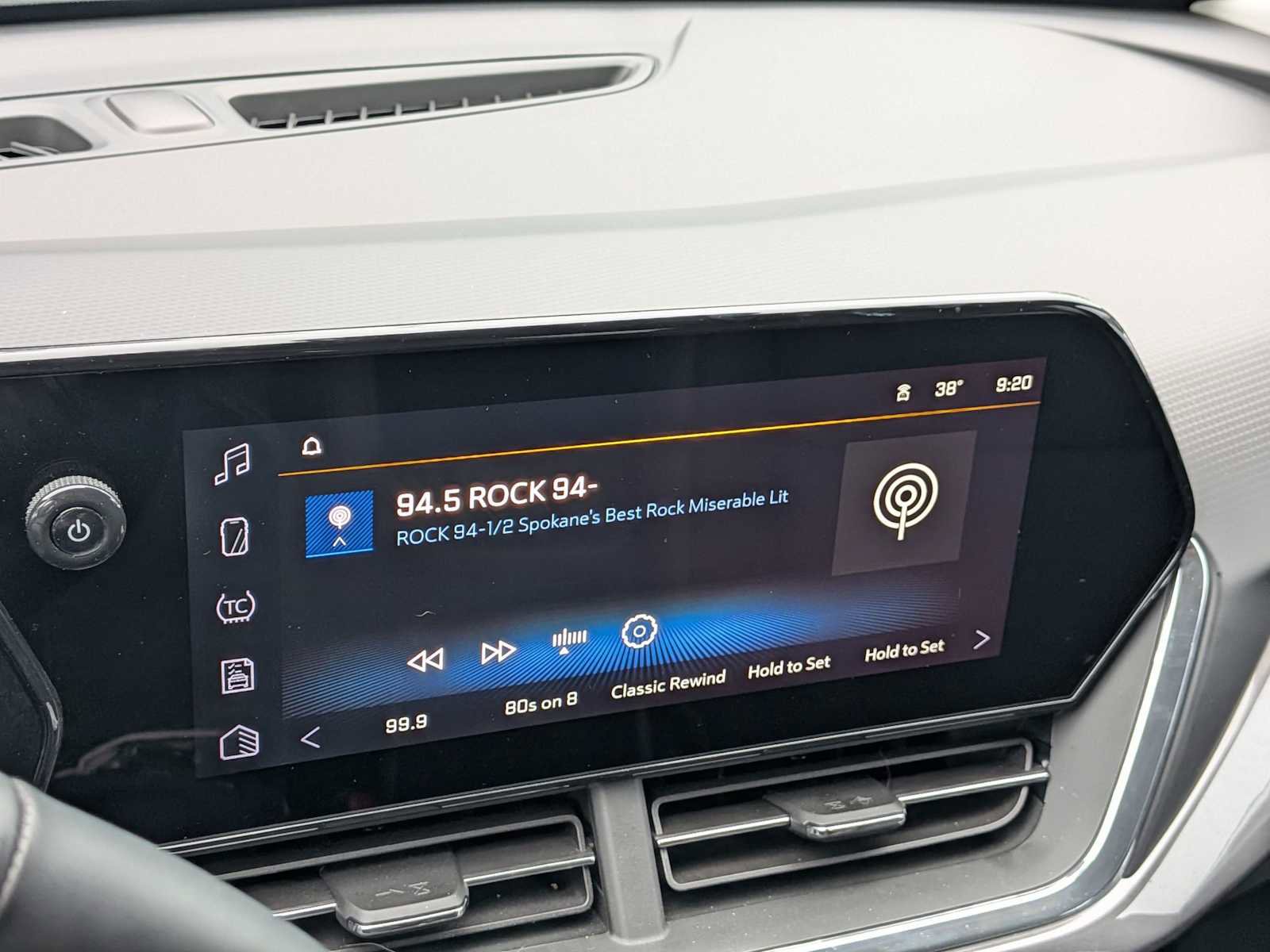 New 2025 Chevrolet Trax ACTIV w/ Driver Confidence Package image 30