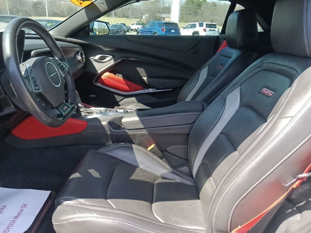 Used 2022 Chevrolet Camaro SS w/ Redline Edition image 15
