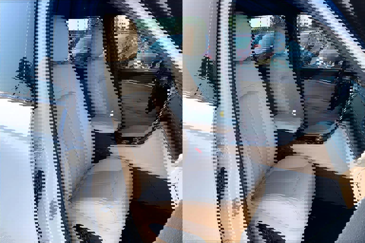 Used 2025 Jeep Grand Cherokee L Limited image 9