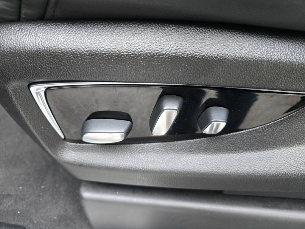 Used 2019 Cadillac Escalade Luxury image 29