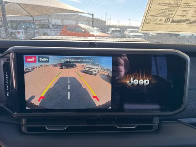 New 2025 Jeep Wrangler Unlimited Rubicon 4xe w/ Technology Group image 18