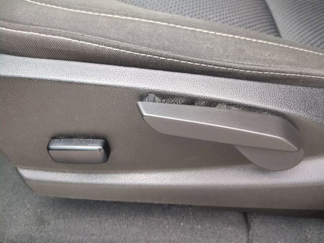 Certified 2022 Chevrolet Colorado LT w/ LT Convenience Package image 20