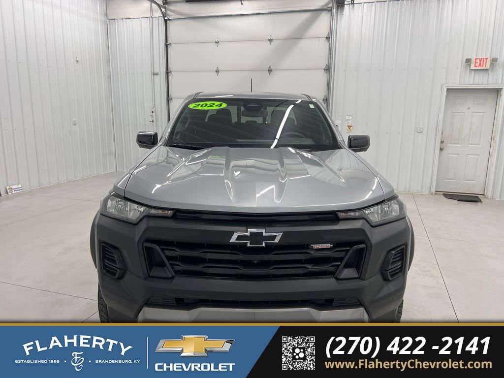 Used 2024 Chevrolet Colorado Trail Boss w/ Technology Package image 7