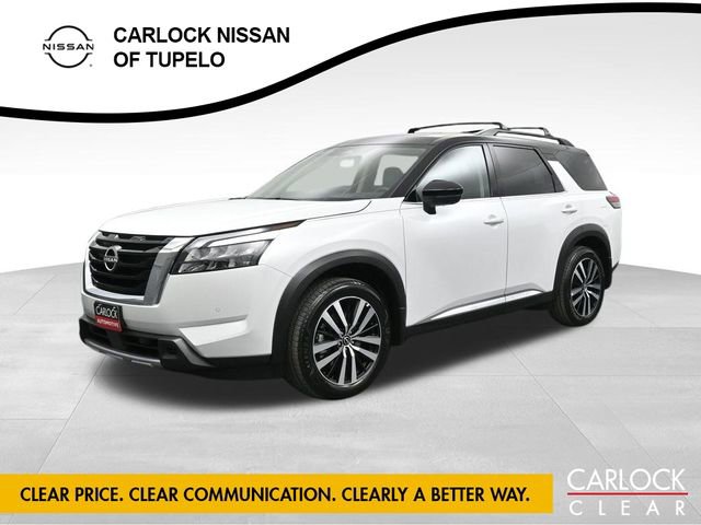 Used 2025 Nissan Pathfinder Platinum image 1
