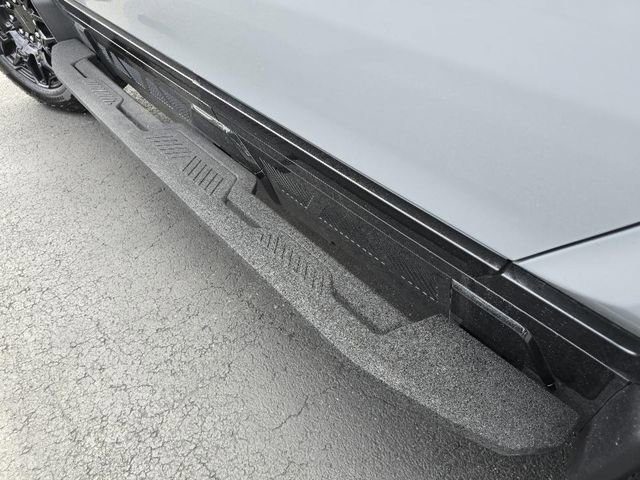 New 2025 GMC Hummer EV 2X image 24