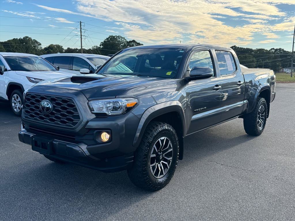 Used 2022 Toyota Tacoma TRD Sport w/ Black Out Package (TMS) AWD/4WD image 7