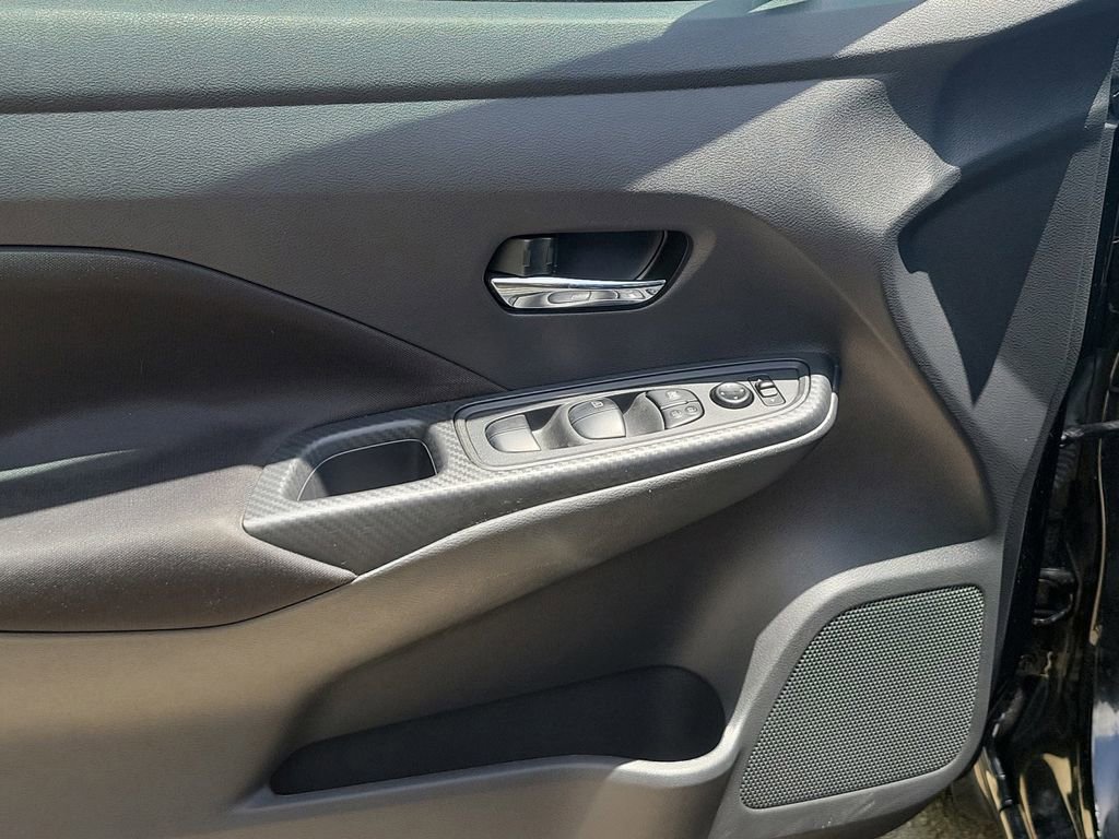 Certified 2022 Nissan Versa SV w/ Trunk Package FWD image 18