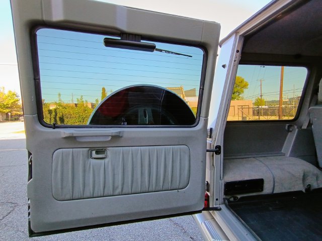 Used 2002 Mercedes-Benz G 500 image 75