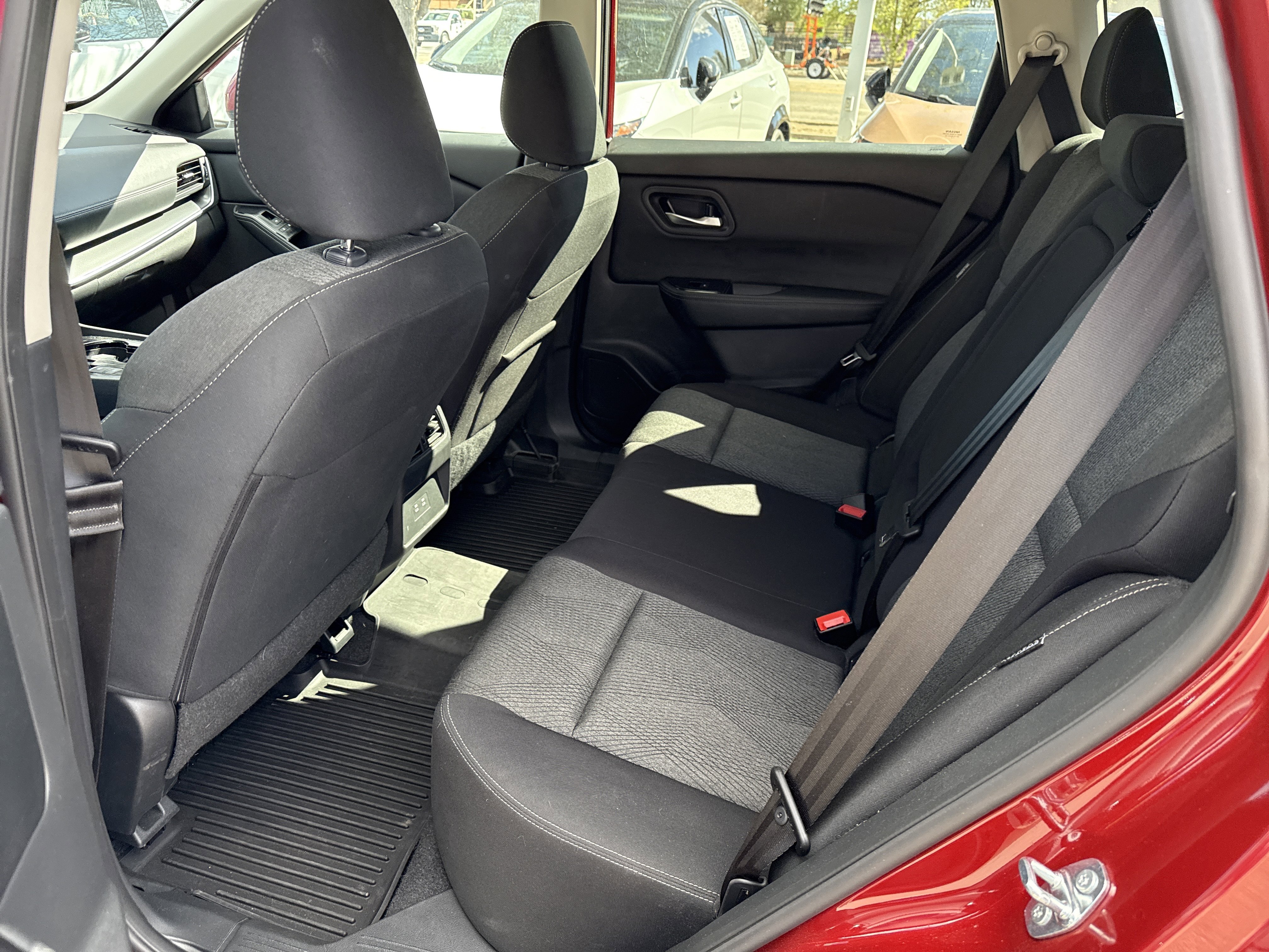 Certified 2024 Nissan Rogue SV AWD/4WD image 14