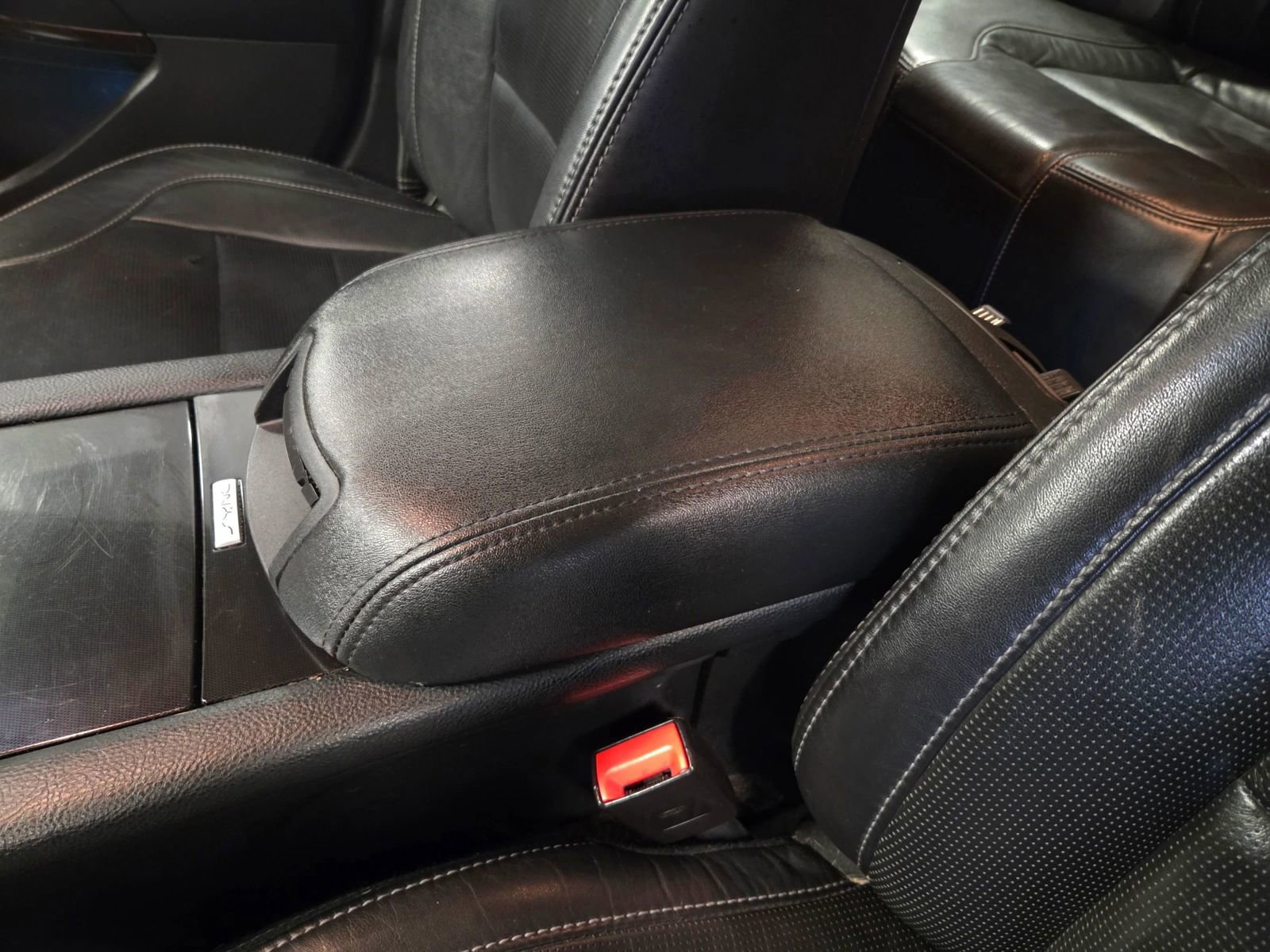 Used 2016 Ford Taurus Limited w/ Equipment Group 301A image 36