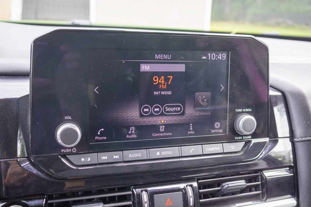Used 2024 Nissan Pathfinder SV AWD/4WD image 18