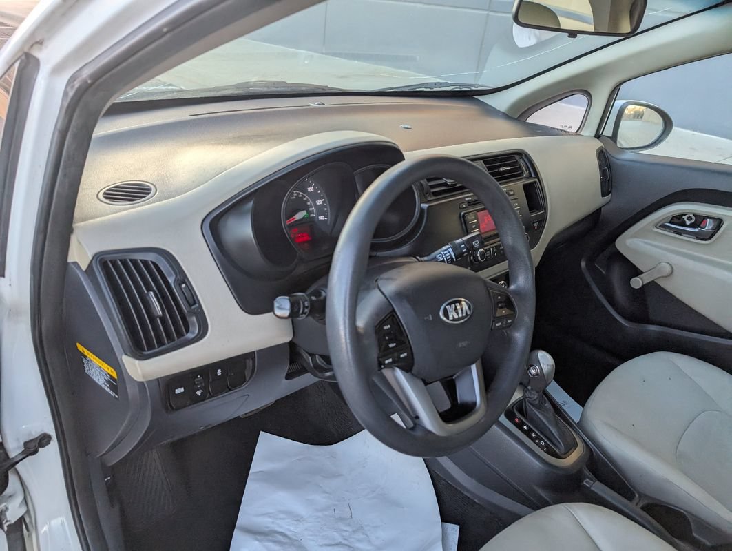 Used 2013 Kia Rio LX FWD image 14