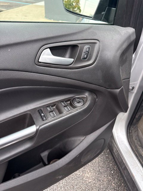 Certified 2019 Ford Escape SE FWD image 15