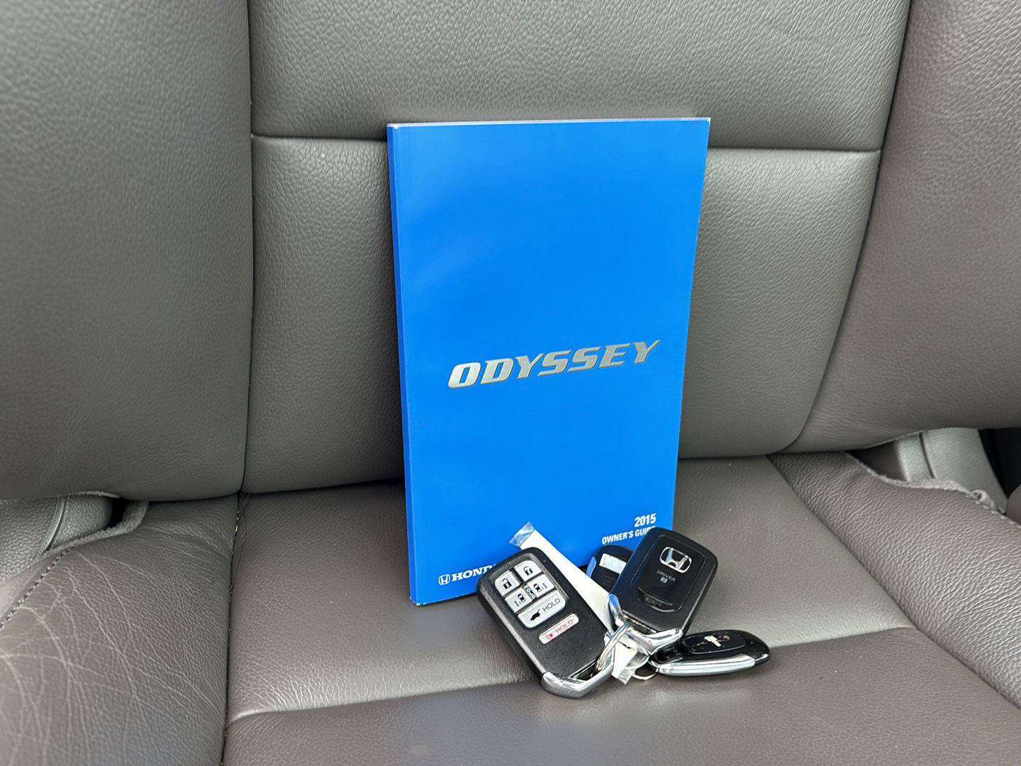 Used 2015 Honda Odyssey Touring Elite image 14