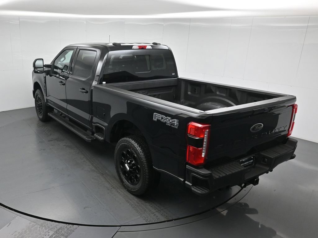 New 2026 Ford F250 Lariat w/ Black Appearance Package image 41