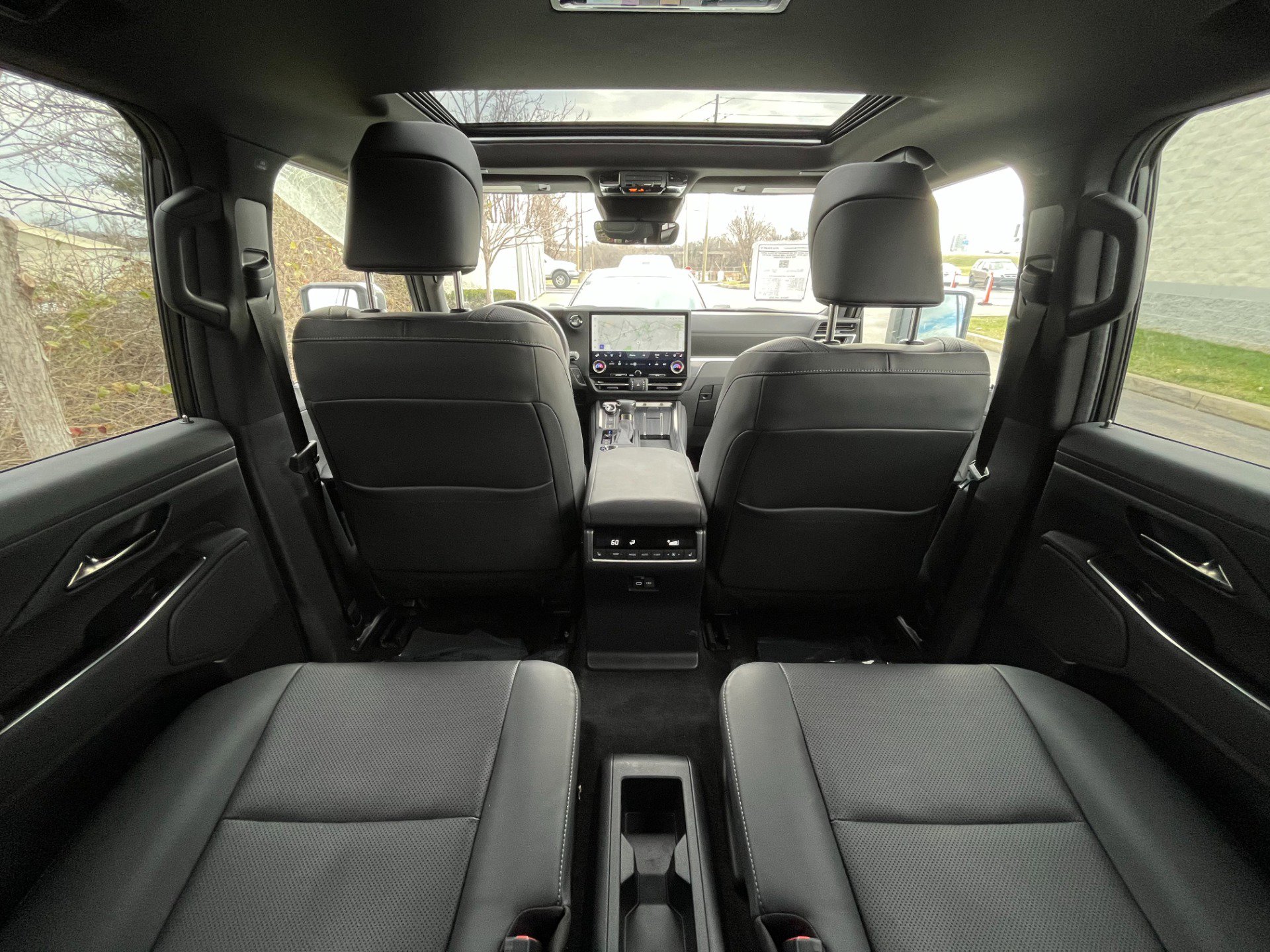 Used 2024 Lexus GX 550 w/ Accessory Package (Z1) image 48