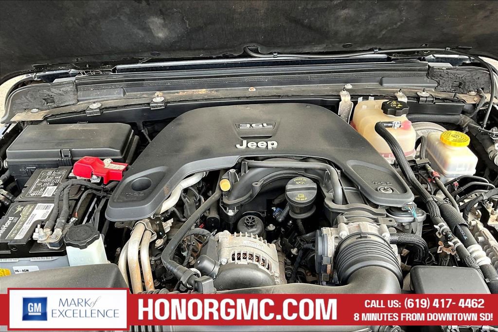 Used 2019 Jeep Wrangler Unlimited Sahara image 27