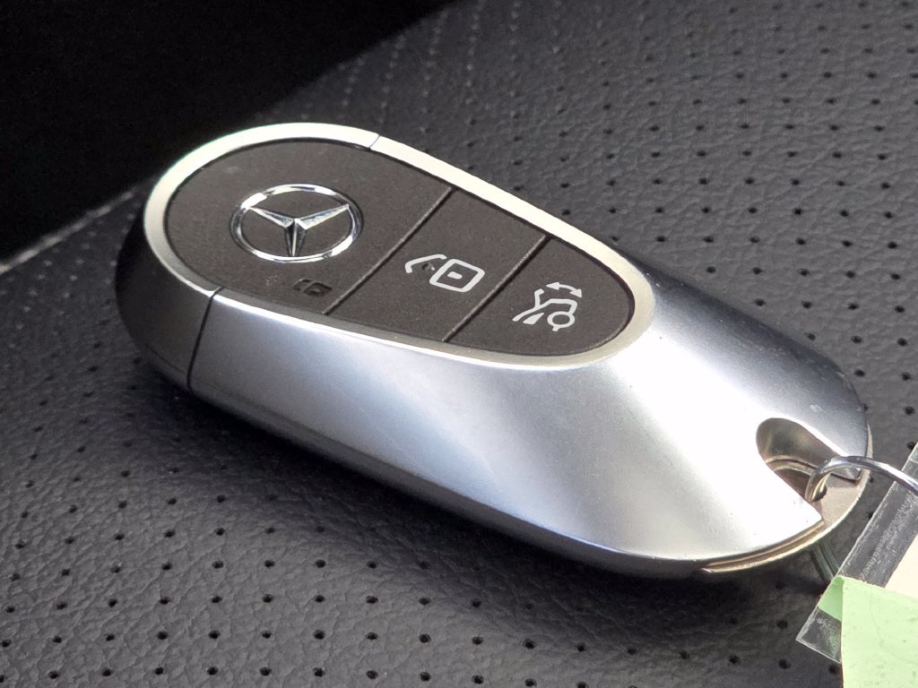 Used 2026 Mercedes-Benz GLC 300 4MATIC image 39