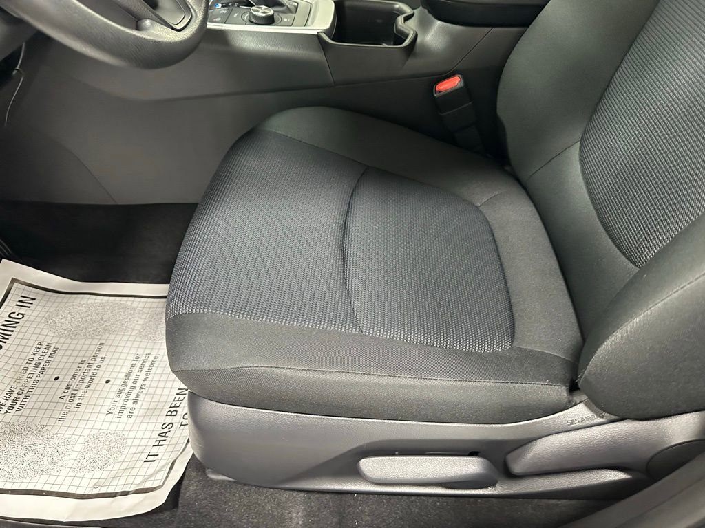 Used 2025 Toyota RAV4 LE AWD/4WD image 13