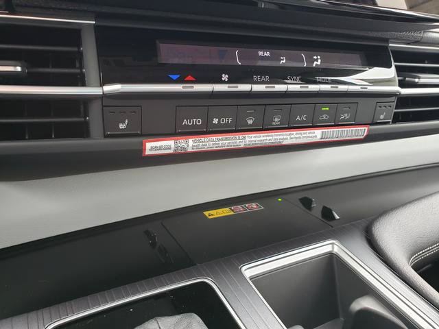 New 2026 Toyota Sienna XLE FWD image 19