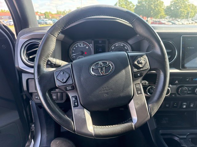 Used 2019 Toyota Tacoma TRD Off-Road AWD/4WD image 31