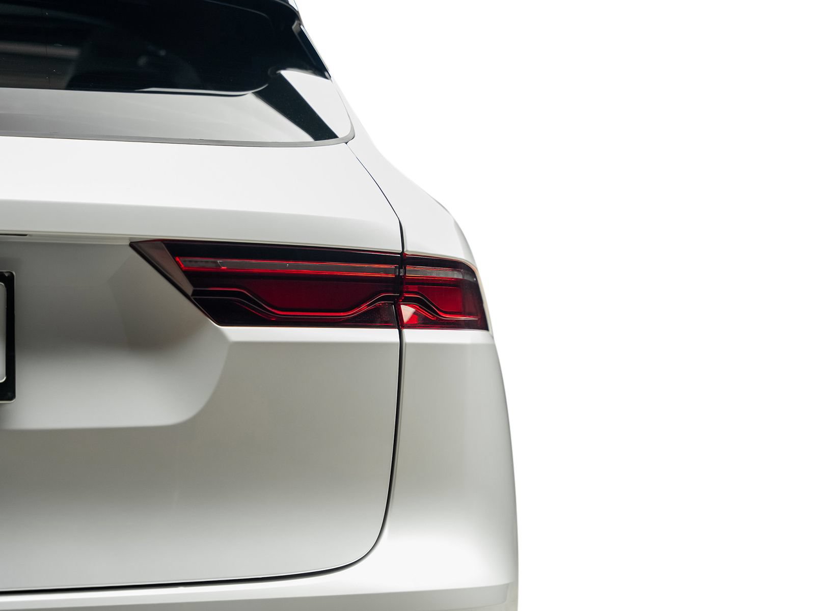 Used 2025 Jaguar F-PACE R-Dynamic S AWD/4WD image 19
