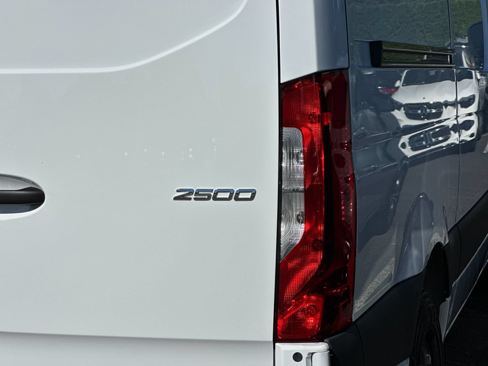 New 2026 Mercedes-Benz Sprinter 2500 image 25